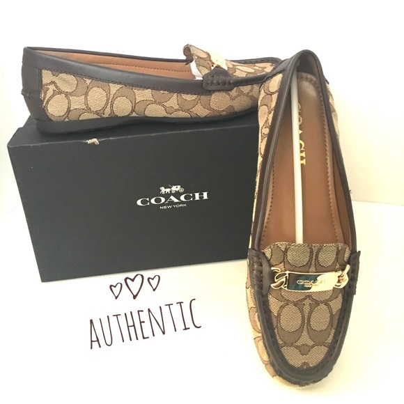 Coach Shoes - COACH Women's Sig C Jacqrd Size 8M Khaki-chestnut.